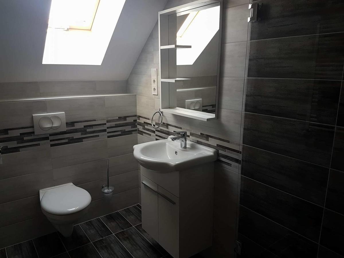 Hôtel Szoloskert Vendeghaz à Pakozd Extérieur photo